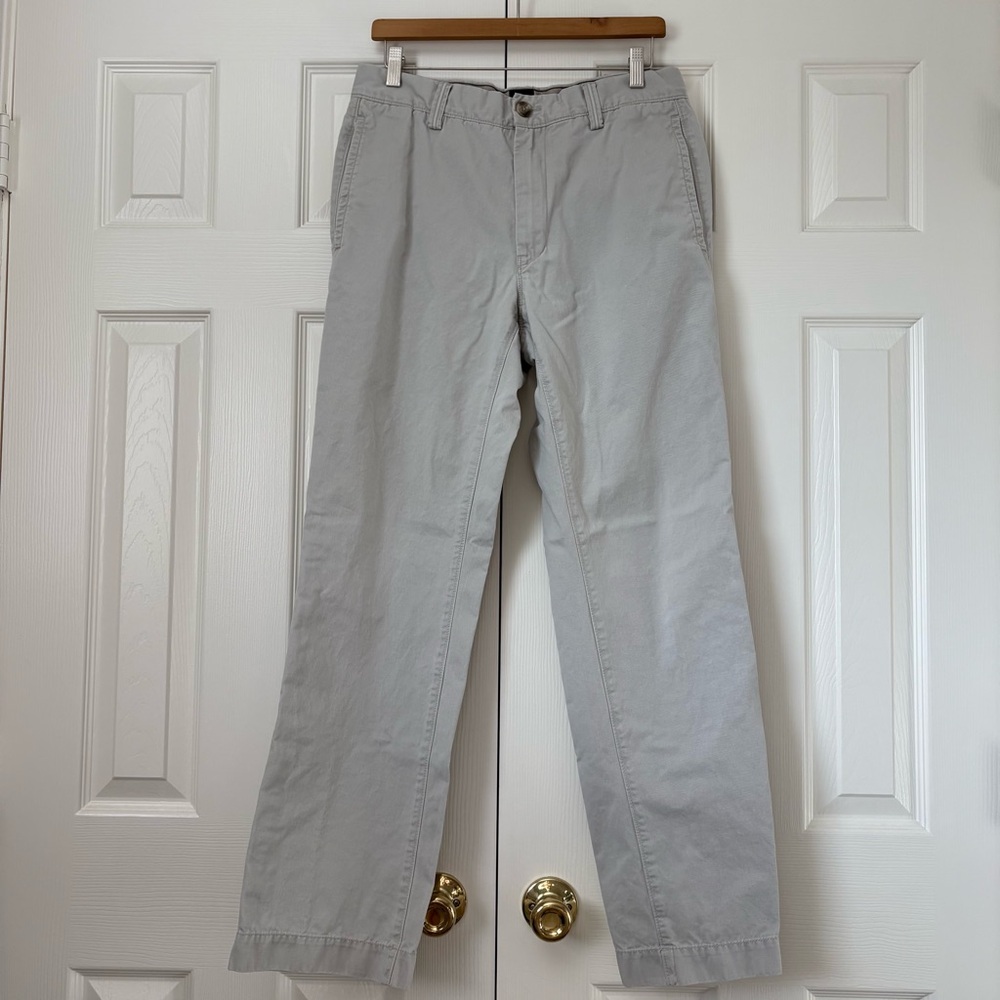 GAP Men's Size 33x32 Straight Leg Khaki Chino 100% Cotton Pants Beige Flat Front